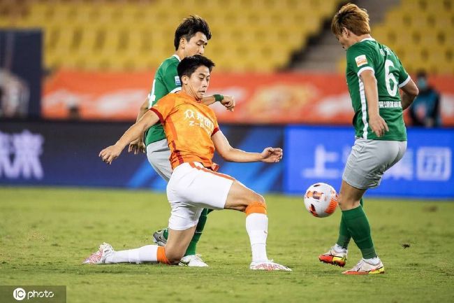 上半场补时2分钟，马竞1-0拉齐奥。